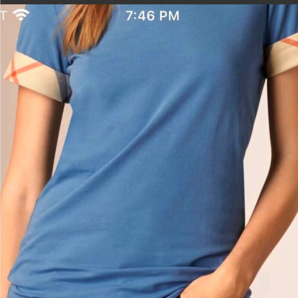 Authentic Burberry Check Trim T-shirt 🩵💙